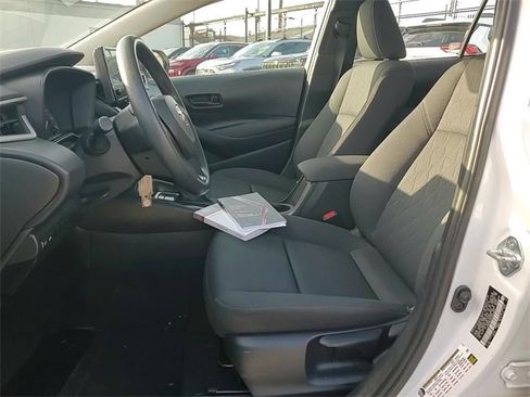 Used 2023 Toyota Corolla LE image 11