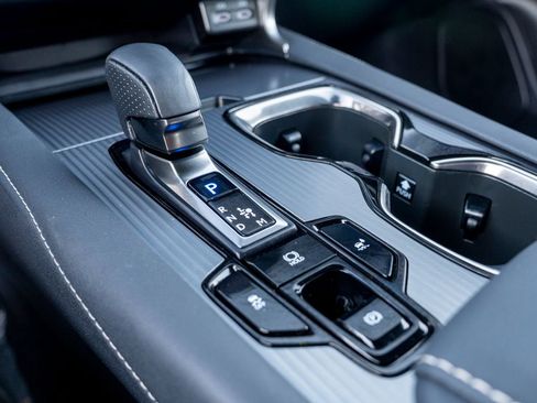 Used 2024 Lexus RX 500h F Sport image 32