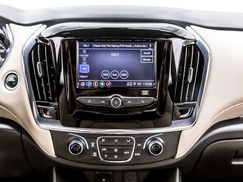 Used 2023 Chevrolet Traverse LS w/ Safety Package FWD image 18
