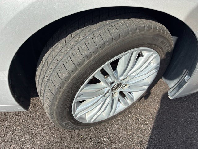 Used 2013 Lexus ES 350 w/ Luxury Pkg FWD image 12