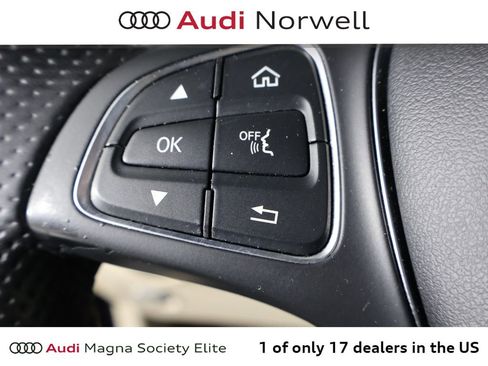 Used 2017 Mercedes-Benz GLC 300 4MATIC image 29