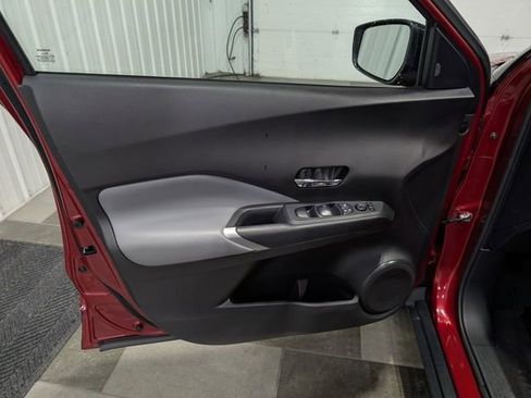 Used 2024 Nissan Kicks SR w/ SR Premium Package image 11