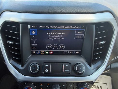 Used 2022 GMC Acadia SLE FWD image 18