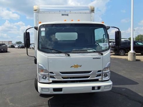 New 2025 Chevrolet Low Cab Forward image 3