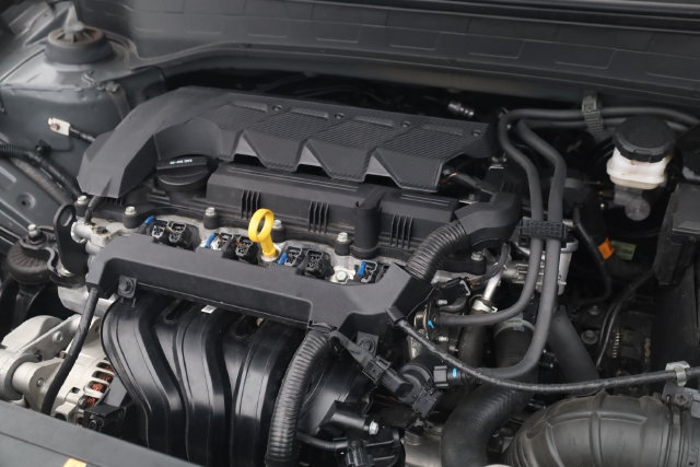 Used 2025 Hyundai Venue SEL FWD image 9