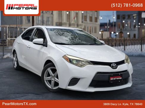 Used 2014 Toyota Corolla LE FWD image 1