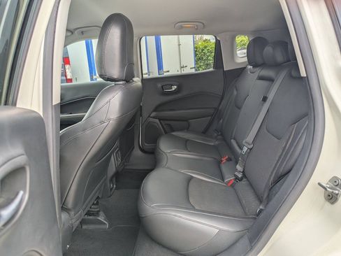 Used 2021 Jeep Compass Latitude FWD image 15