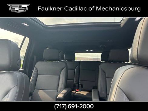 Used 2023 Chevrolet Suburban Z71 w/ Luxury Package AWD/4WD image 24