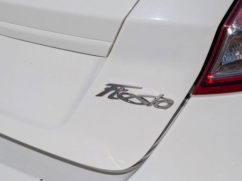 Used 2014 Ford Fiesta S image 21