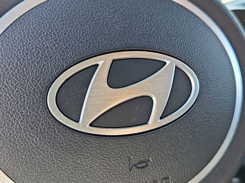 Used 2024 Hyundai Elantra Blue image 11