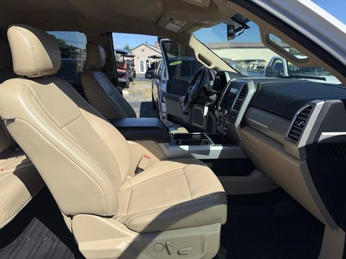 Used 2017 Ford F250 Lariat w/ Chrome Package AWD/4WD image 24