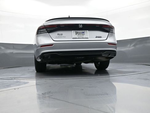 Used 2025 Honda Accord Sport image 30
