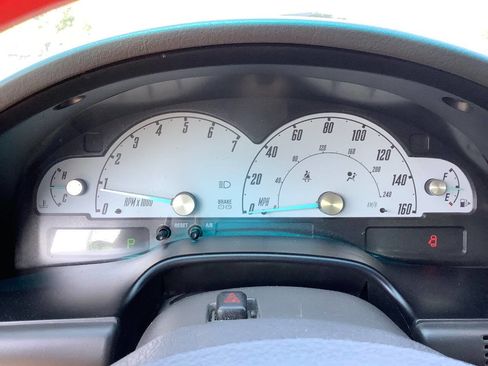 Used 2002 Ford Thunderbird Deluxe image 44