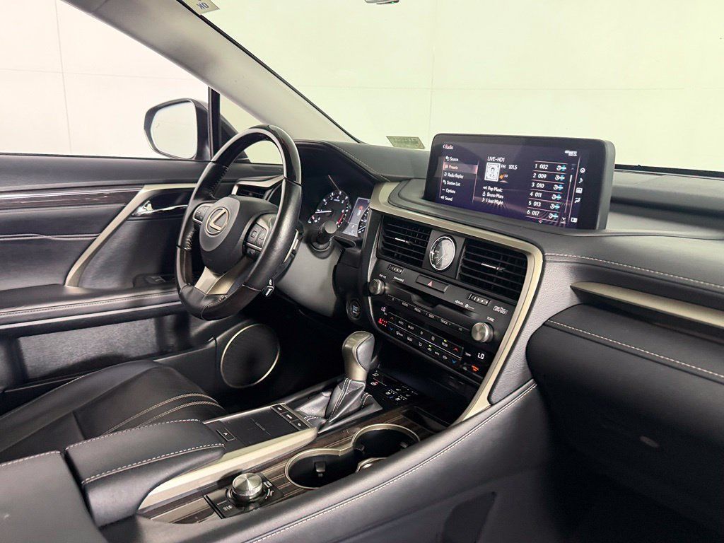Used 2020 Lexus RX 350L Luxury w/ Accessory Package FWD image 25