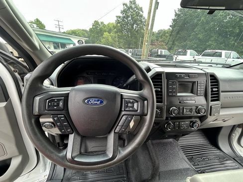 Used 2019 Ford F250 XL w/ Power Equipment Group AWD/4WD image 16