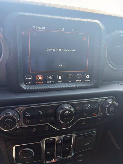 Used 2021 Jeep Gladiator Sport AWD/4WD image 10