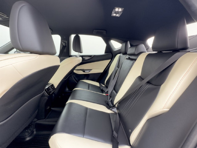 Used 2024 Lexus NX 250 FWD w/ Towing Package (2000 Lbs) image 27