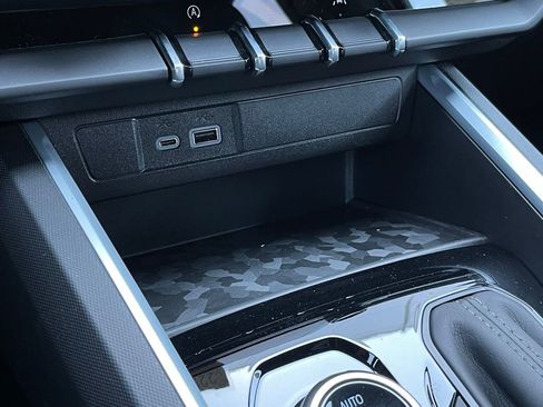 New 2026 Chevrolet Colorado Trail Boss AWD/4WD image 19