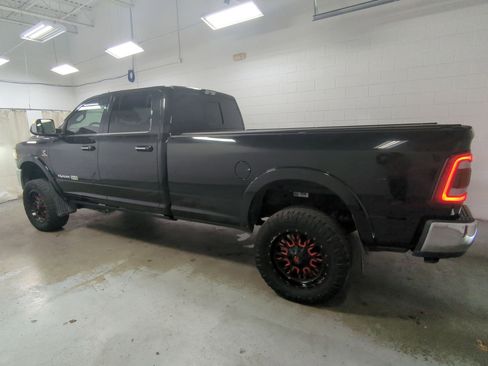 Used 2019 RAM 3500 Limited image 9