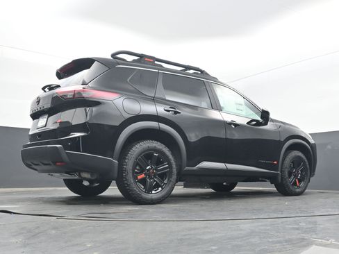 New 2026 Nissan Rogue SV image 28