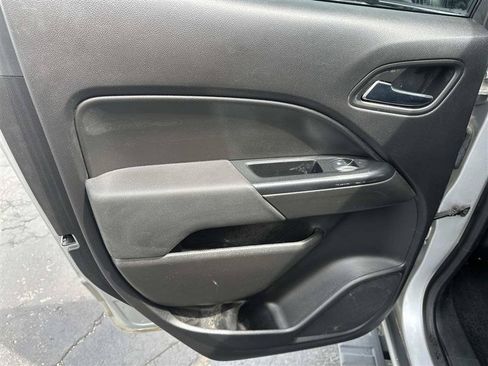 Used 2018 Chevrolet Colorado LT w/ Luxury Package, Chrome AWD/4WD image 11