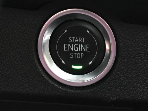 Used 2024 Chevrolet Traverse RS AWD/4WD image 18