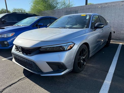 Used 2022 Honda Civic Sport image 2