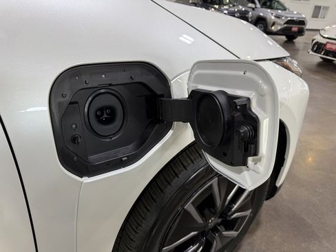 Used 2026 Toyota bZ XLE image 13