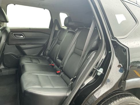 Used 2021 Nissan Rogue SL FWD image 13