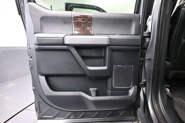 Used 2015 Ford F150 Platinum w/ Trailer Tow Package AWD/4WD image 29