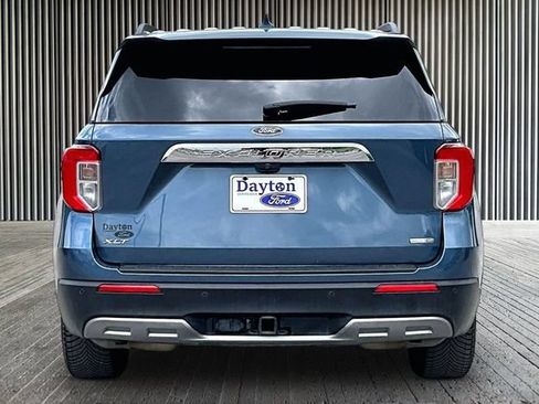 Used 2020 Ford Explorer XLT w/ Equipment Group 202A AWD/4WD image 4