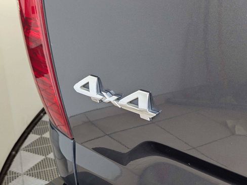 Used 2018 Toyota Tundra Limited w/ Limited Premium Package AWD/4WD image 7