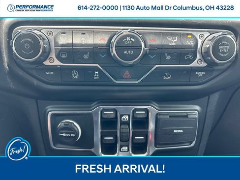 Used 2021 Jeep Wrangler Unlimited Sport AWD/4WD image 25
