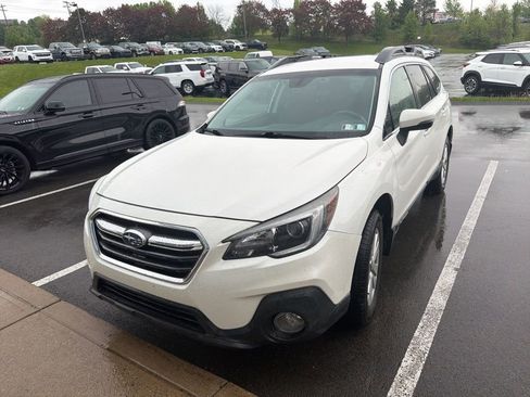 Used 2018 Subaru Outback 2.5i Premium AWD/4WD image 8