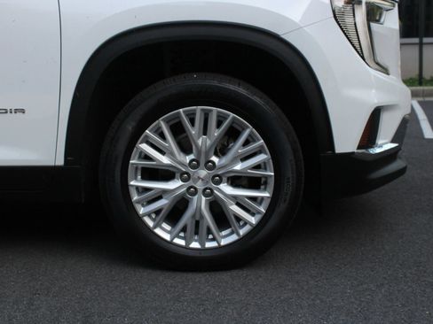Used 2026 GMC Acadia Elevation w/ Elevation Premium Package FWD image 4