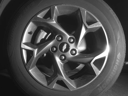 Used 2025 Chevrolet Trax LT FWD image 12