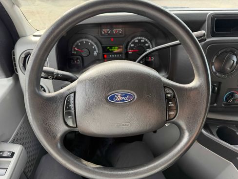 Used 2013 Ford E-150 and Econoline 150 image 24