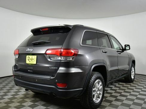 Used 2020 Jeep Grand Cherokee Laredo image 11