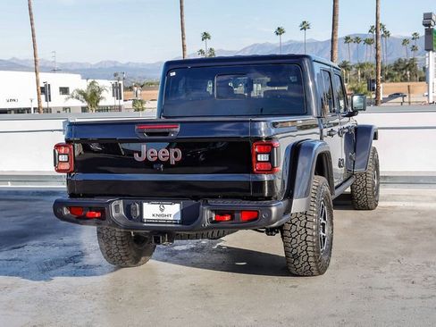 New 2026 Jeep Gladiator Rubicon AWD/4WD image 9