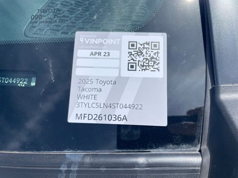Used 2025 Toyota Tacoma TRD Pro AWD/4WD image 25
