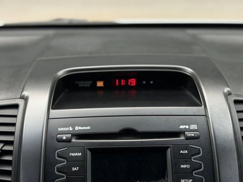 Used 2011 Kia Sorento EX image 26