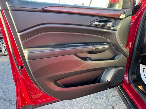 Used 2014 Cadillac SRX Luxury image 13
