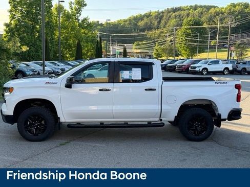 Used 2024 Chevrolet Silverado 1500 LT Trail Boss AWD/4WD image 8