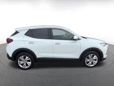 Used 2025 Buick Encore GX Preferred AWD/4WD image 16