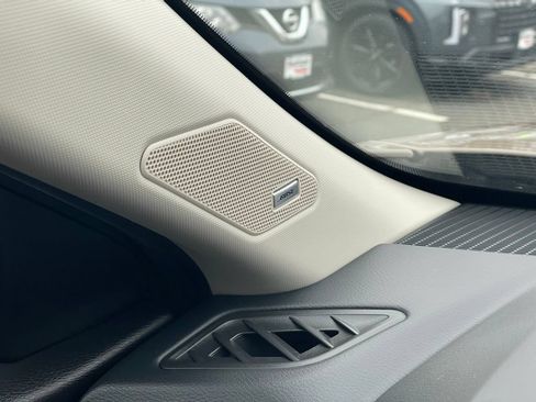 Certified 2024 Nissan Rogue Platinum AWD/4WD image 35