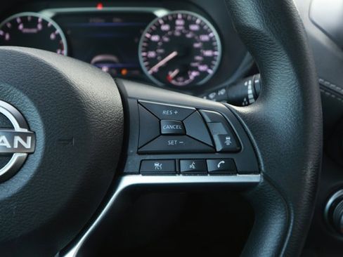 Used 2024 Nissan Sentra SV image 14