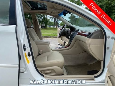 Used 2002 Lexus ES 330 w/ Premium Pkg FWD image 15
