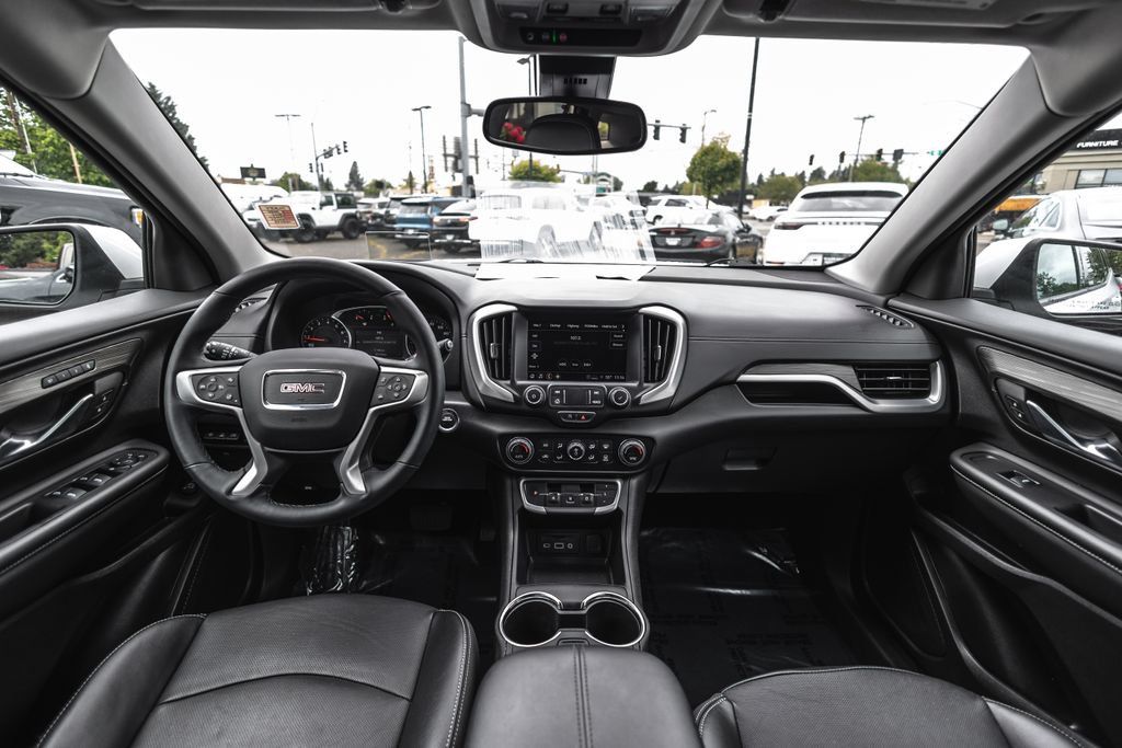 Used 2024 GMC Terrain SLT w/ Tech Package AWD/4WD image 24
