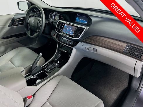 Used 2016 Honda Accord EX image 28