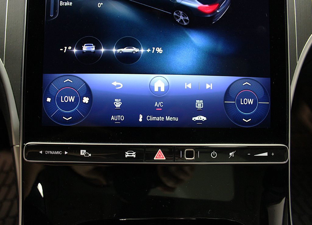 Used 2026 Mercedes-Benz C 300 4MATIC Sedan image 22